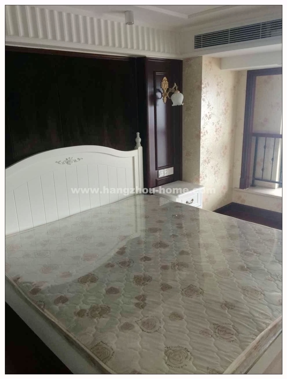 Bedrooms-Master Bedroom