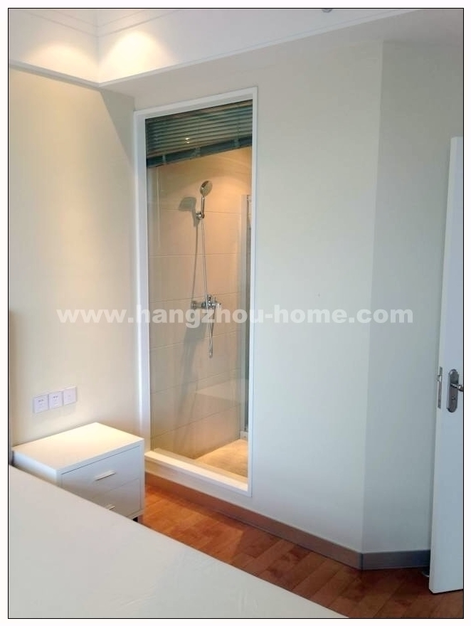Bedrooms-Master Bedroom
