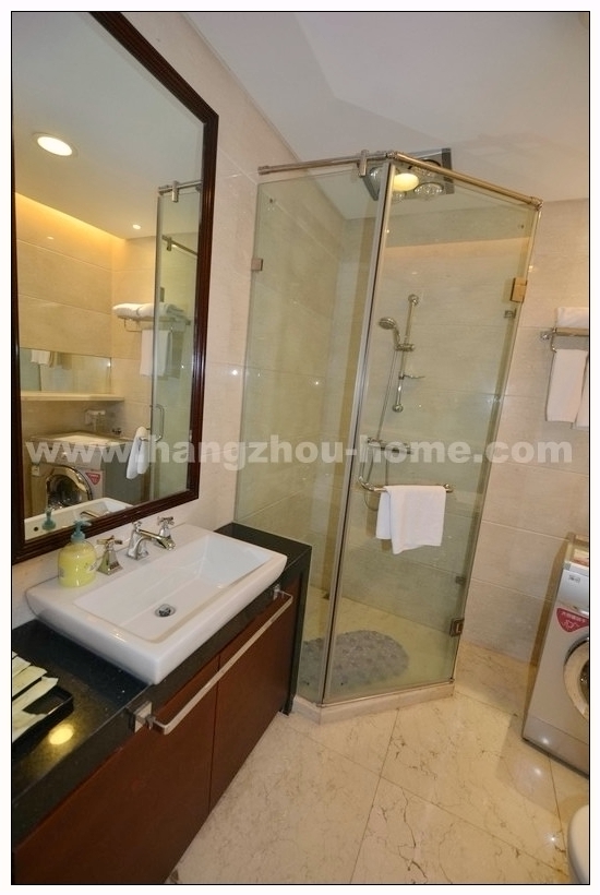 Bathrooms-Master Bathroom