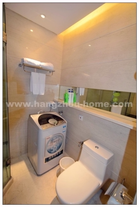 Bathrooms-Master Bathroom
