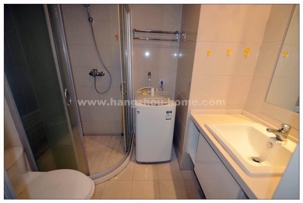 Bathrooms-Master Bathroom