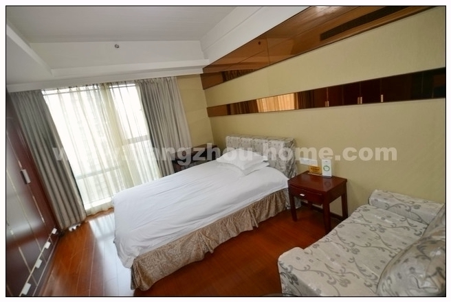 Bedrooms-Master Bedroom
