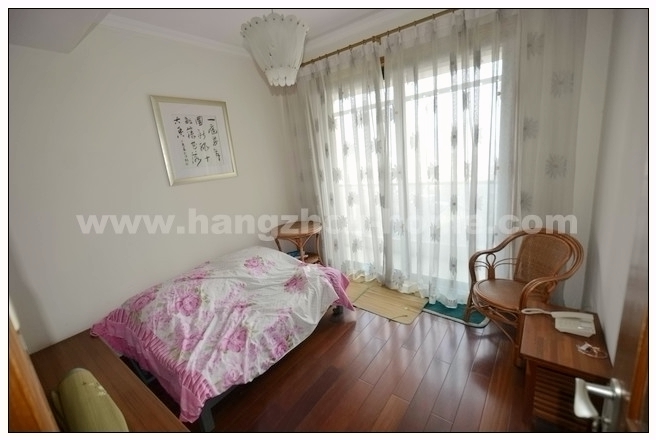 Bedrooms-Kids' Bedroom