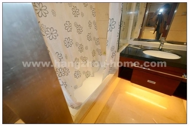 Bathrooms-Master Bathroom