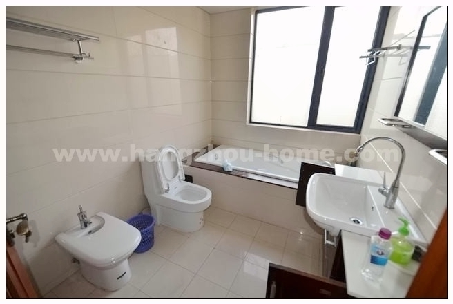 Bathrooms-Master Bathroom