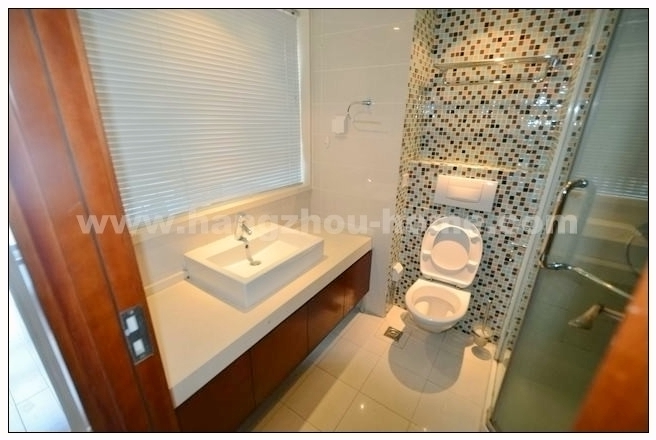 Bathrooms-Master Bathroom