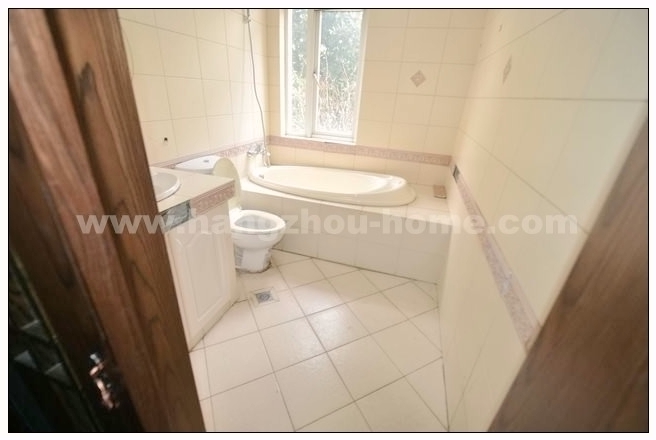 Bathrooms-Master Bathroom
