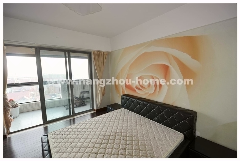 Bedrooms-Master Bedroom