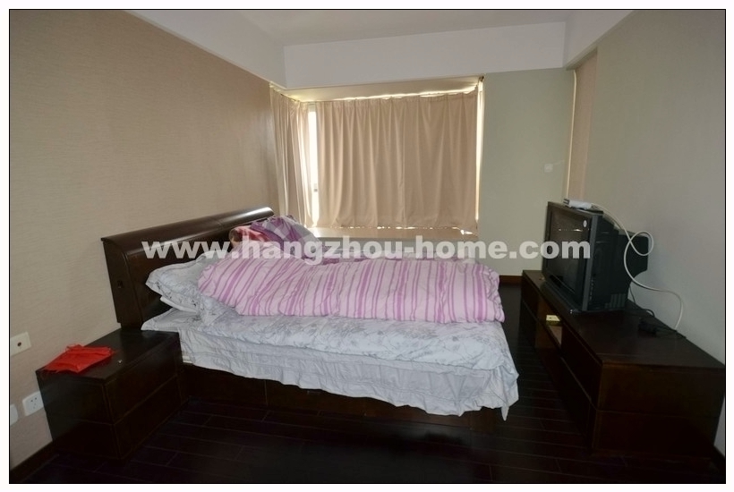 Bedrooms-Master Bedroom