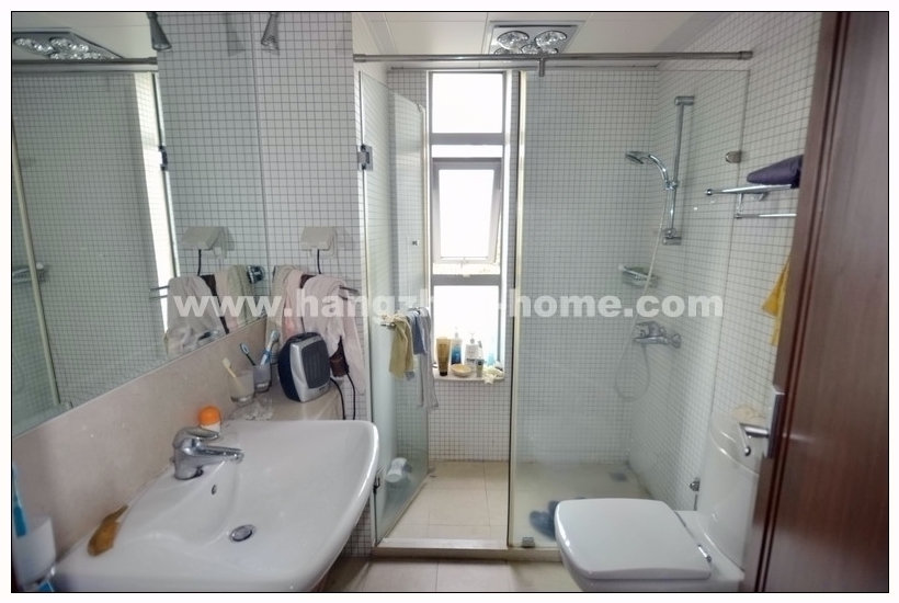 Bathrooms-Master Bathroom