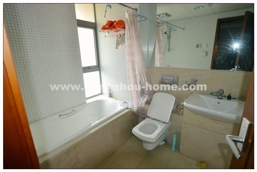 Bathrooms-2nd Bathroom
