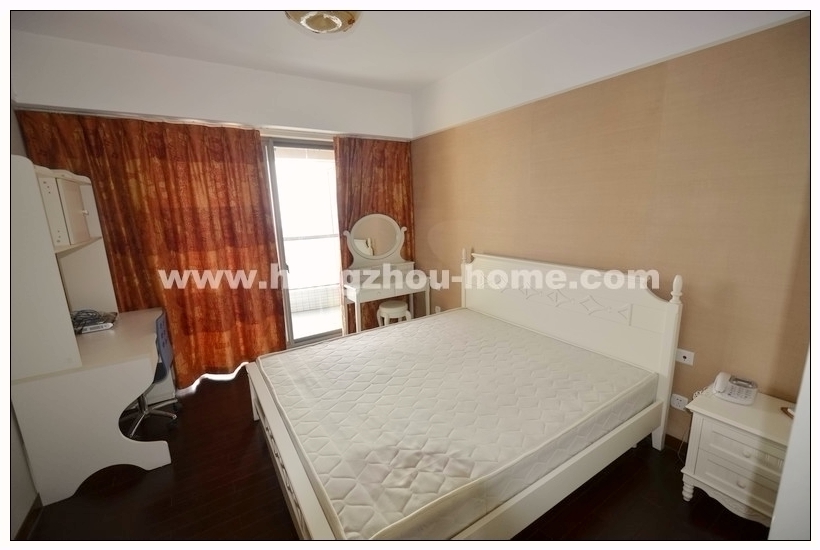Bedrooms-Master Bedroom