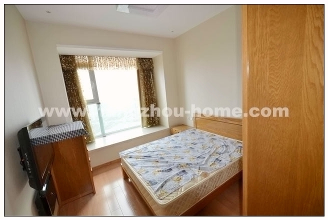 Bedrooms-Master Bedroom