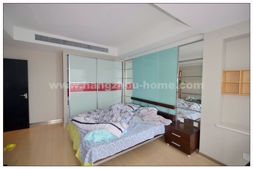 Bedrooms-Master Bedroom