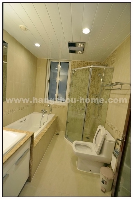 Bathrooms-Master Bathroom