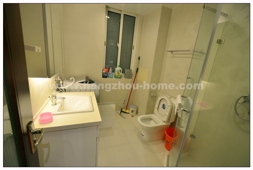 Bathrooms-2nd Bathroom