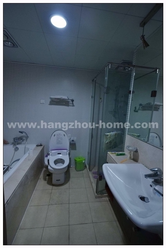 Bathrooms-Master Bathroom