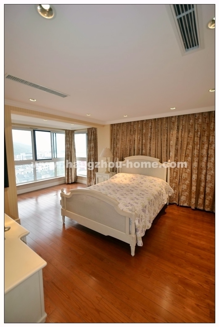 Bedrooms-2nd Bedroom
