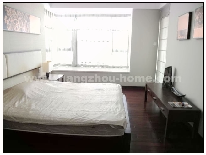 Bedrooms-Master Bedroom