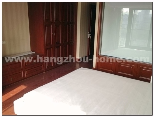 Bedrooms-Master Bedroom