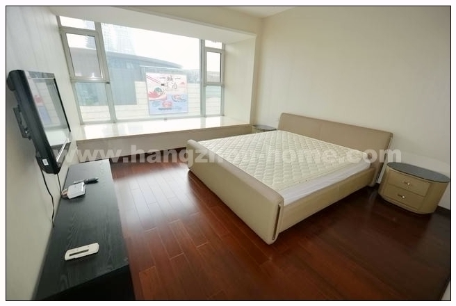 Bedrooms-Master Bedroom