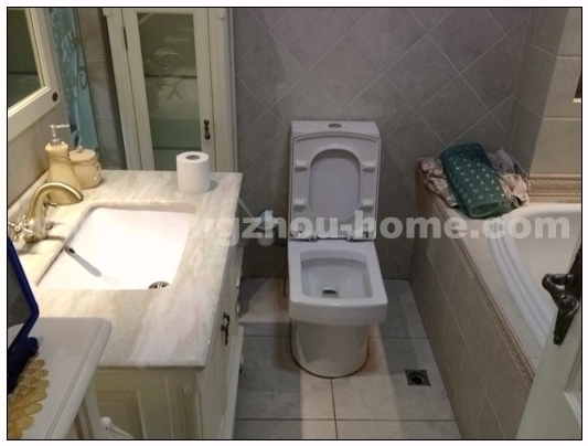 Bathrooms-Master Bathroom