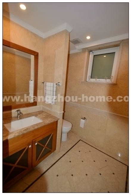 Bathrooms-Master Bathroom