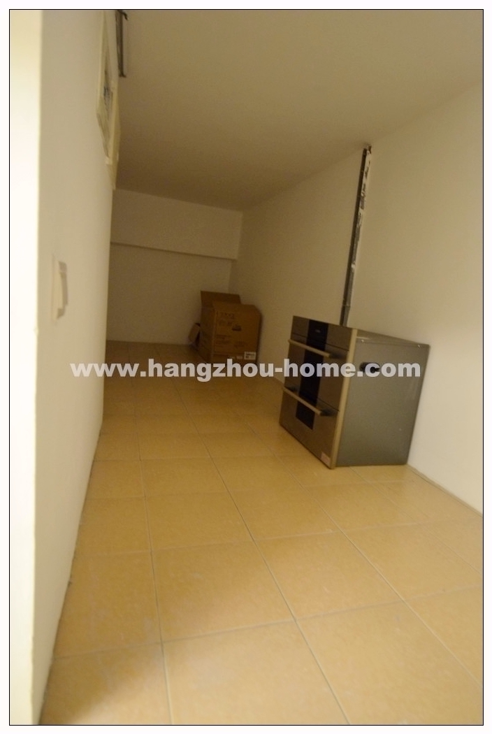 Storiage Room
