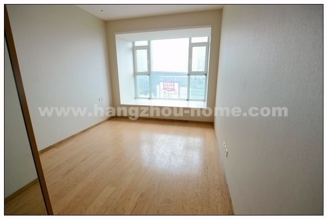 Bedrooms-Master Bedroom