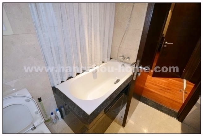 Bathrooms-Master Bathroom
