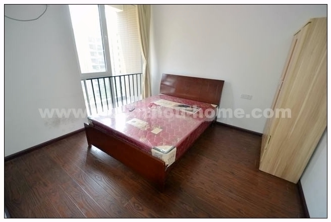 Bedrooms-Master Bedroom