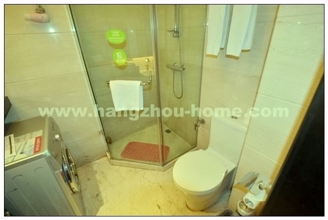 Bathrooms-Master Bathroom