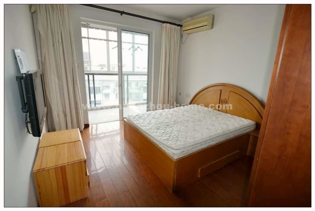 Bedrooms-Master Bedroom