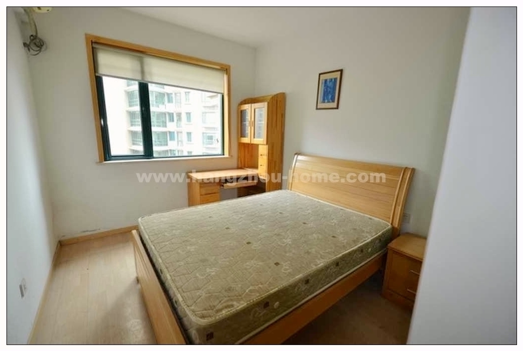 Bedrooms-Master Bedroom