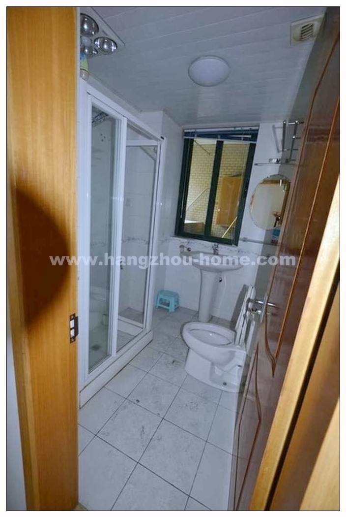 Bathrooms-2nd Bathroom