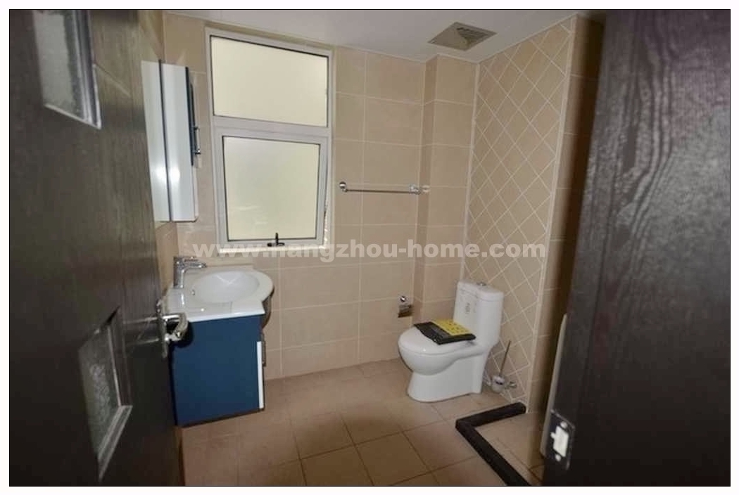 Bathrooms-2nd Bathroom