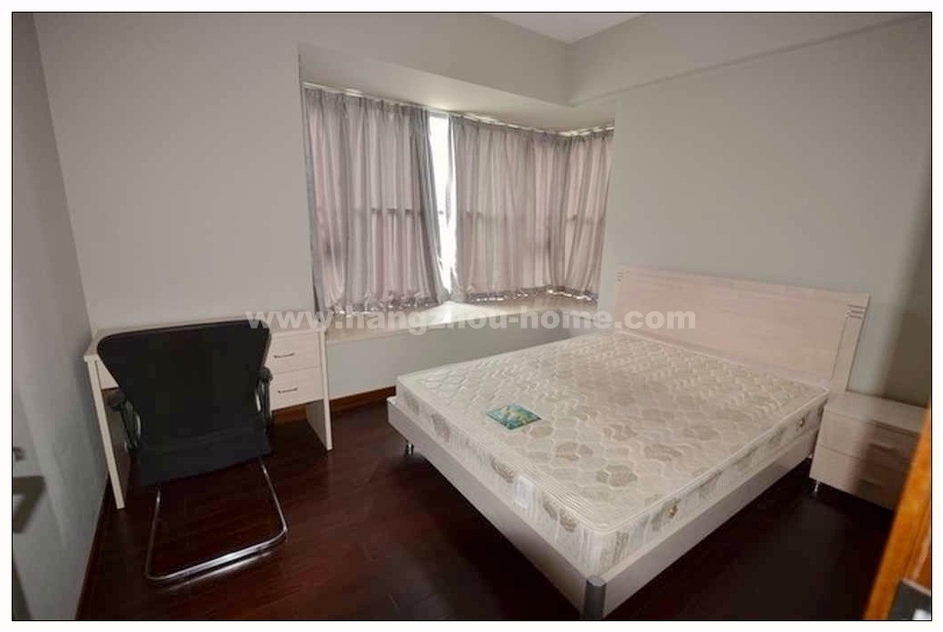 Bedrooms-Master Bedroom