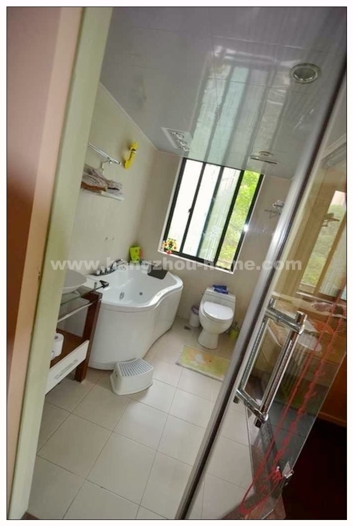 Bathrooms-Master Bathroom