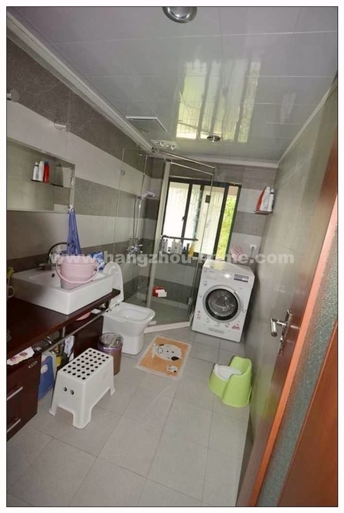 Bathrooms-2nd Bathroom