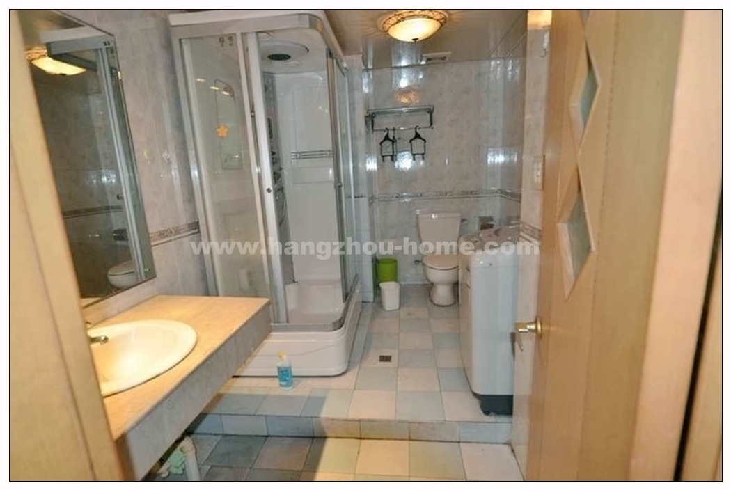 Bathrooms-Master Bathroom