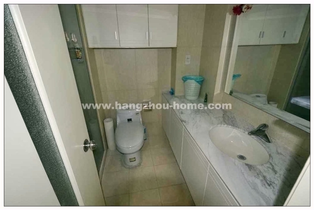 Bathrooms-Master Bathroom