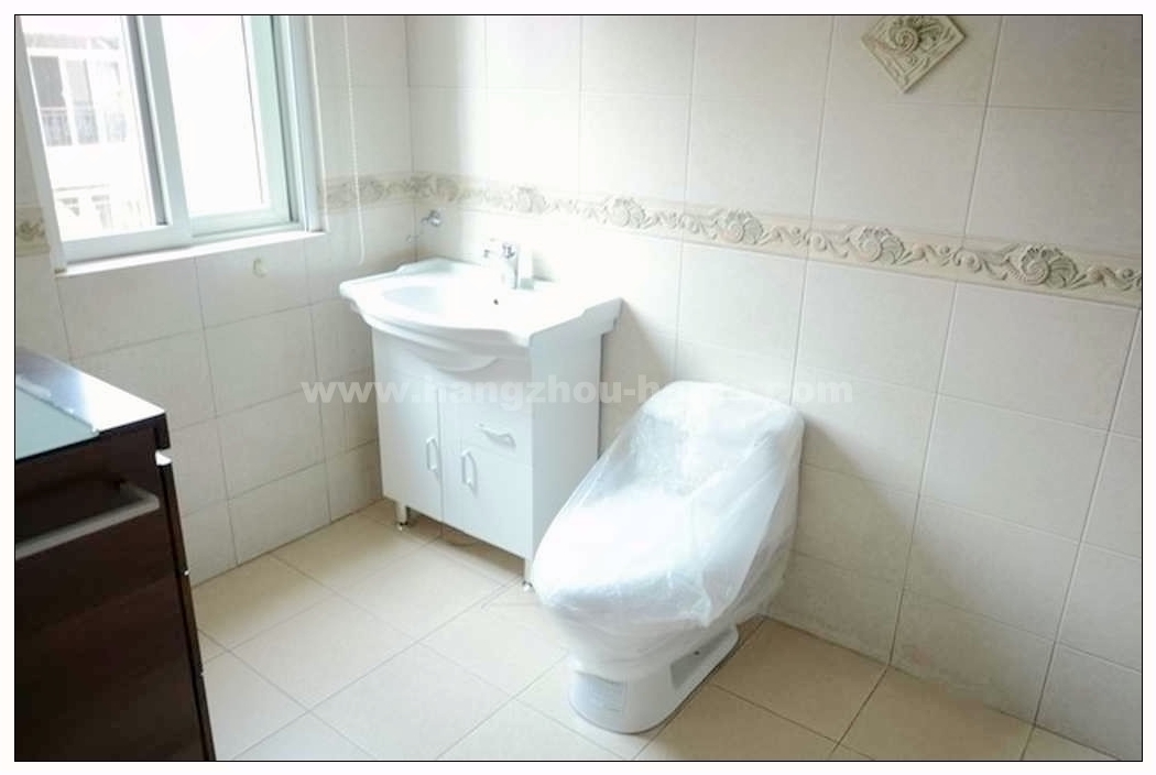Bathrooms-Master Bathroom