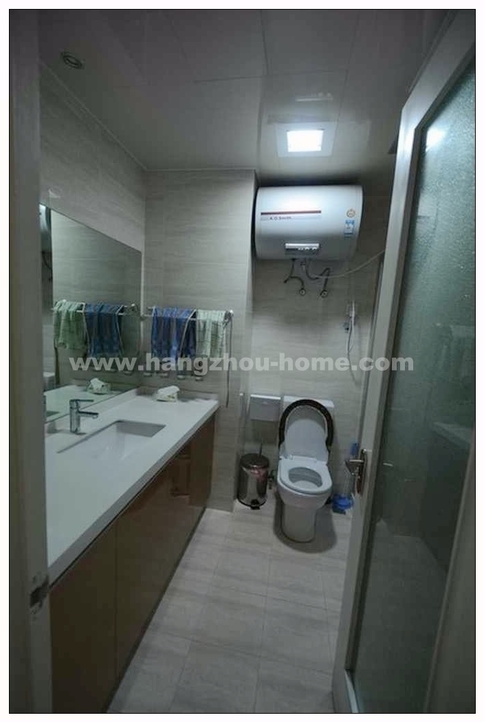 Bathrooms-Master Bathroom
