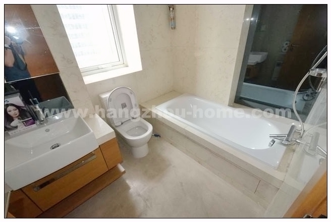 Bathrooms-Master Bathroom
