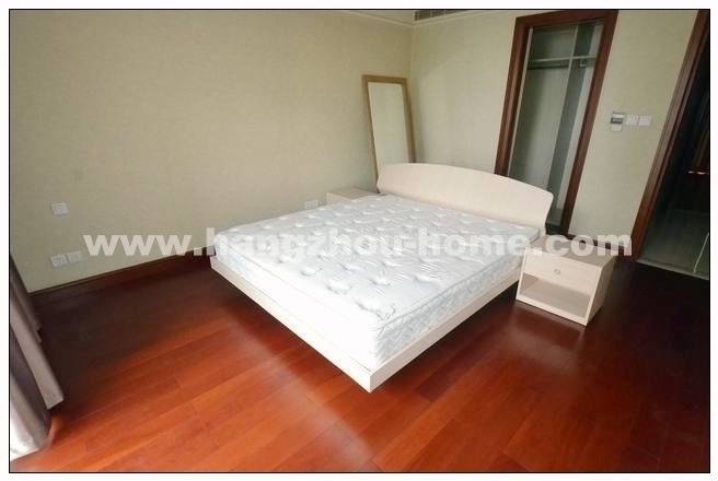 Bedrooms-Master Bedroom