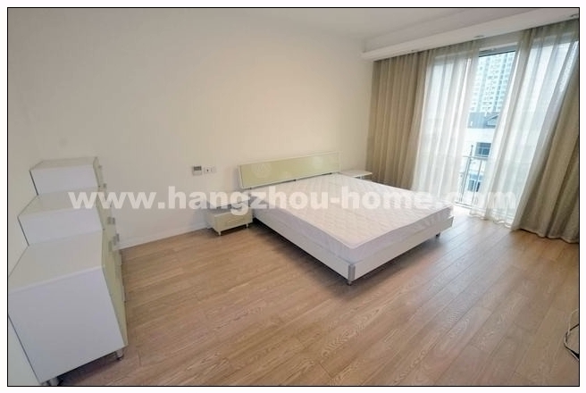 Bedrooms-Master Bedroom