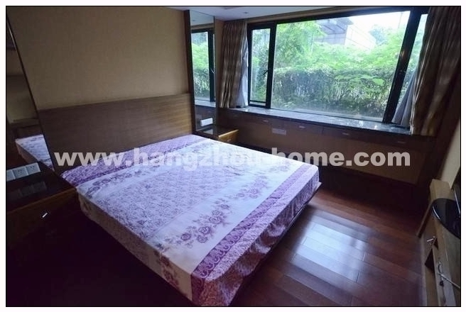 Bedrooms-Master Bedroom