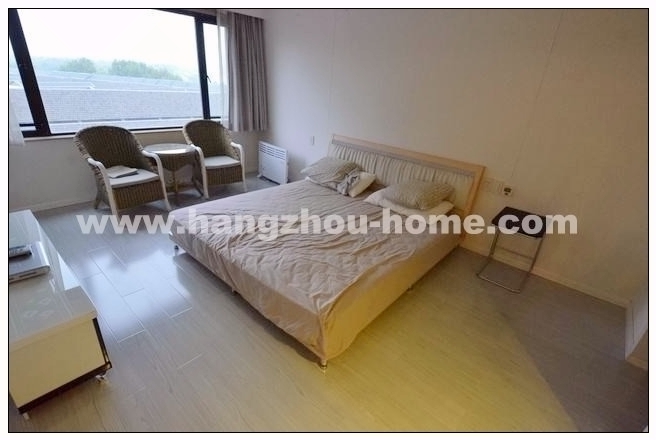 Bedrooms-Master Bedroom