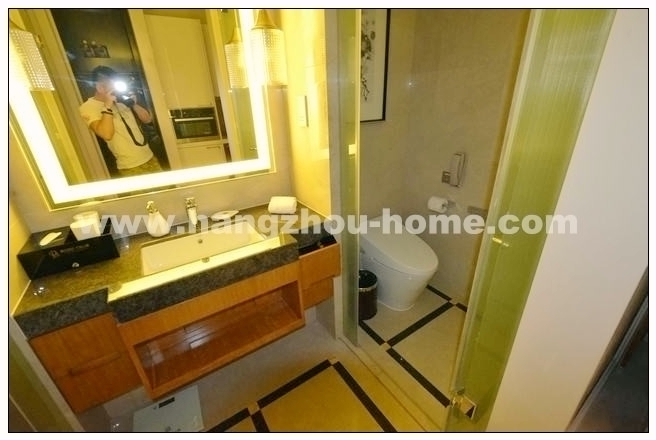 Bathrooms-Master Bathroom