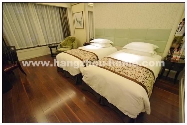 Bedrooms-Master Bedroom